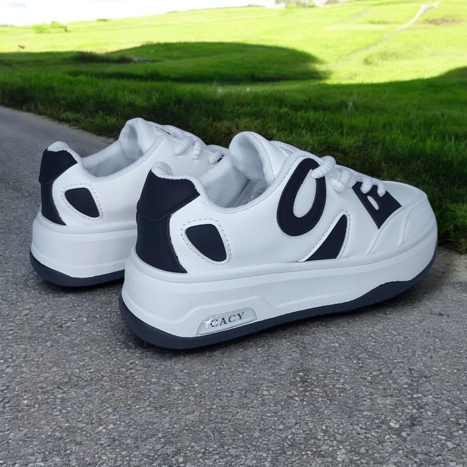 ZAPATILLA PARA DAMA CACY CIRCLE BLANCO/NEGRO - C9116 - 5