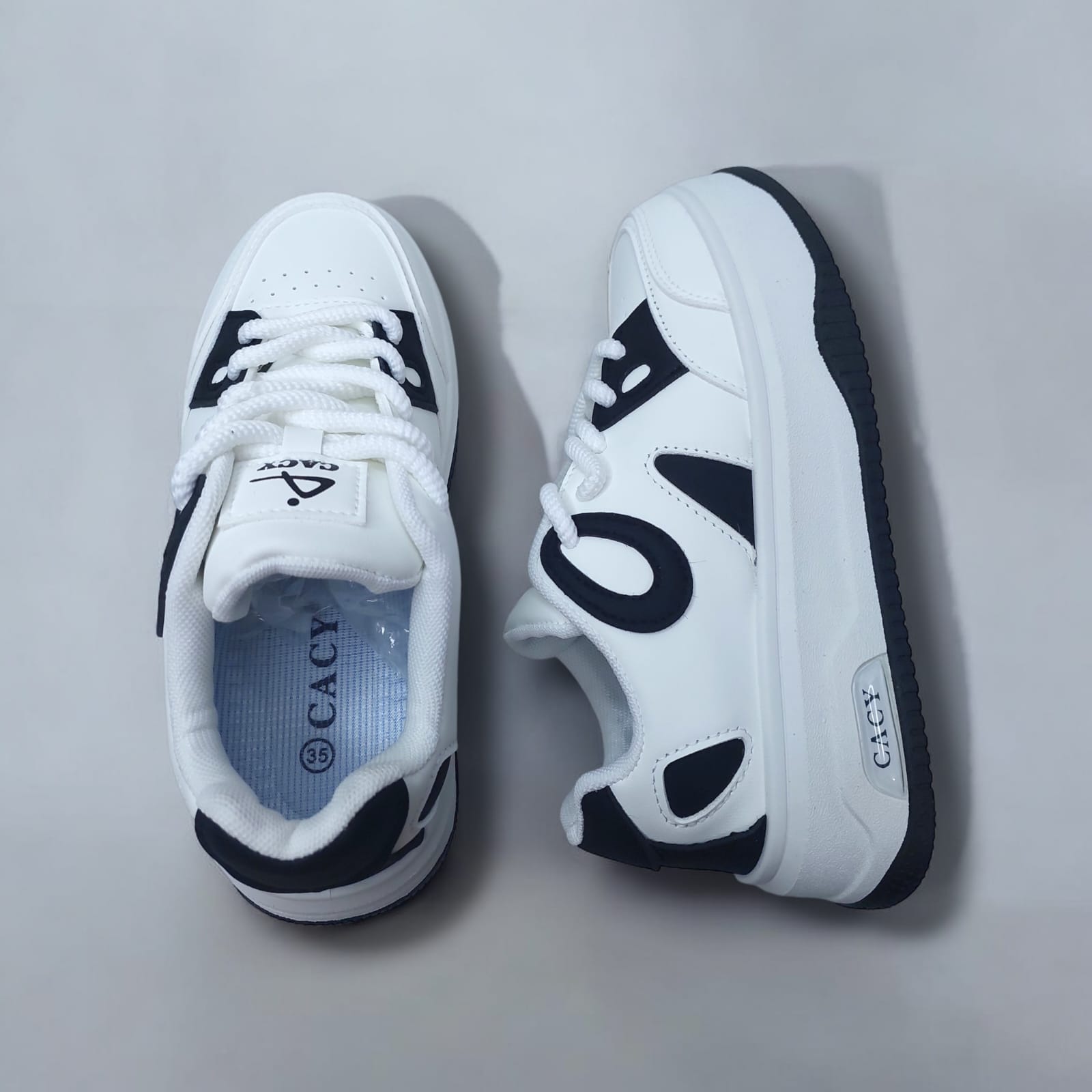 ZAPATILLA PARA DAMA CACY CIRCLE BLANCO/NEGRO - C9116 - 6
