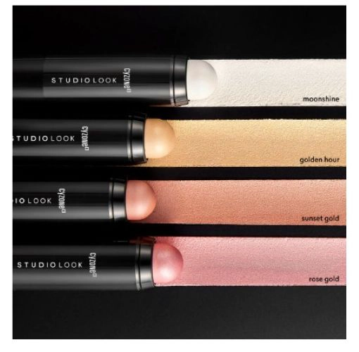 ILUMINADOR SUNSET GOLD ON THE GLOW STUDIO LOOK - 2