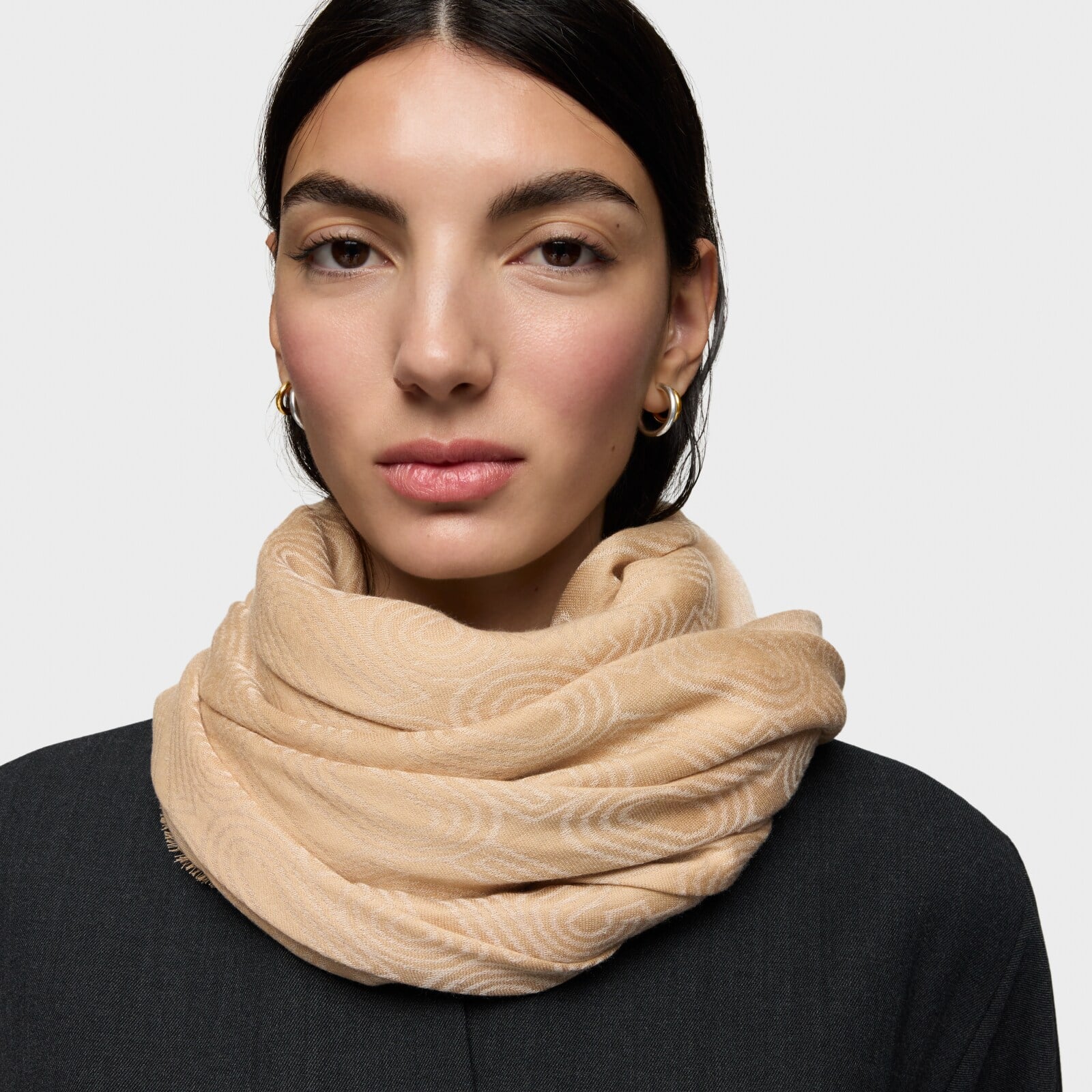 PAÑUELO TOUS SILHOUETTE JACQUARD ARENA - 5