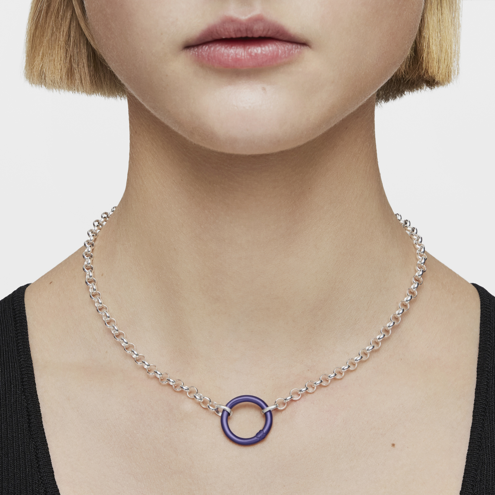 ANILLA MEDIANA DE PLATA EN COLOR MORADO HOLD - 7