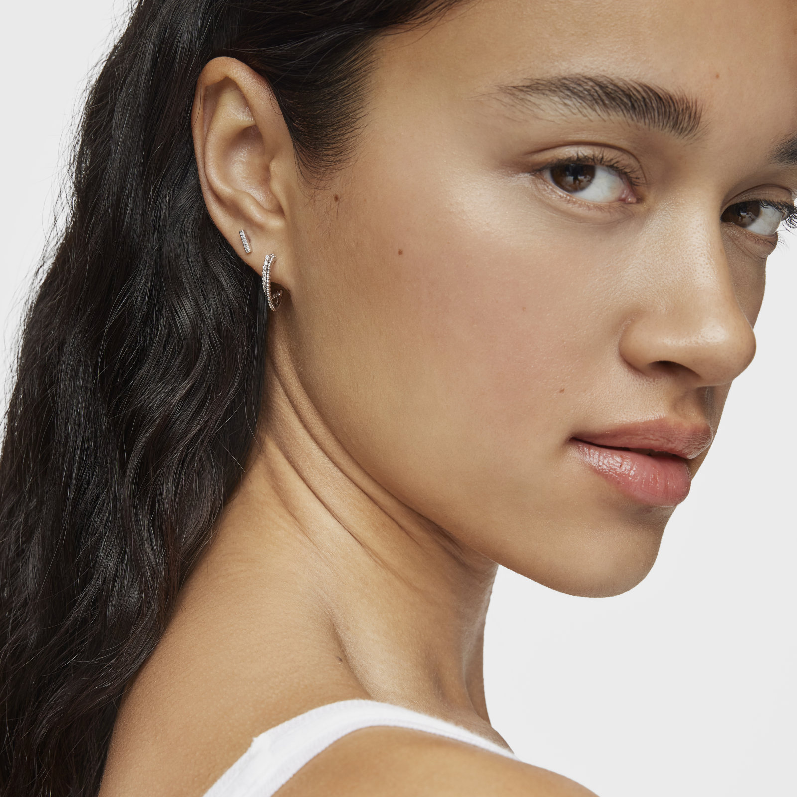 PENDIENTES ARO DOBLE CORTO DE ORO BLANCO CON DIAMANTES - 5