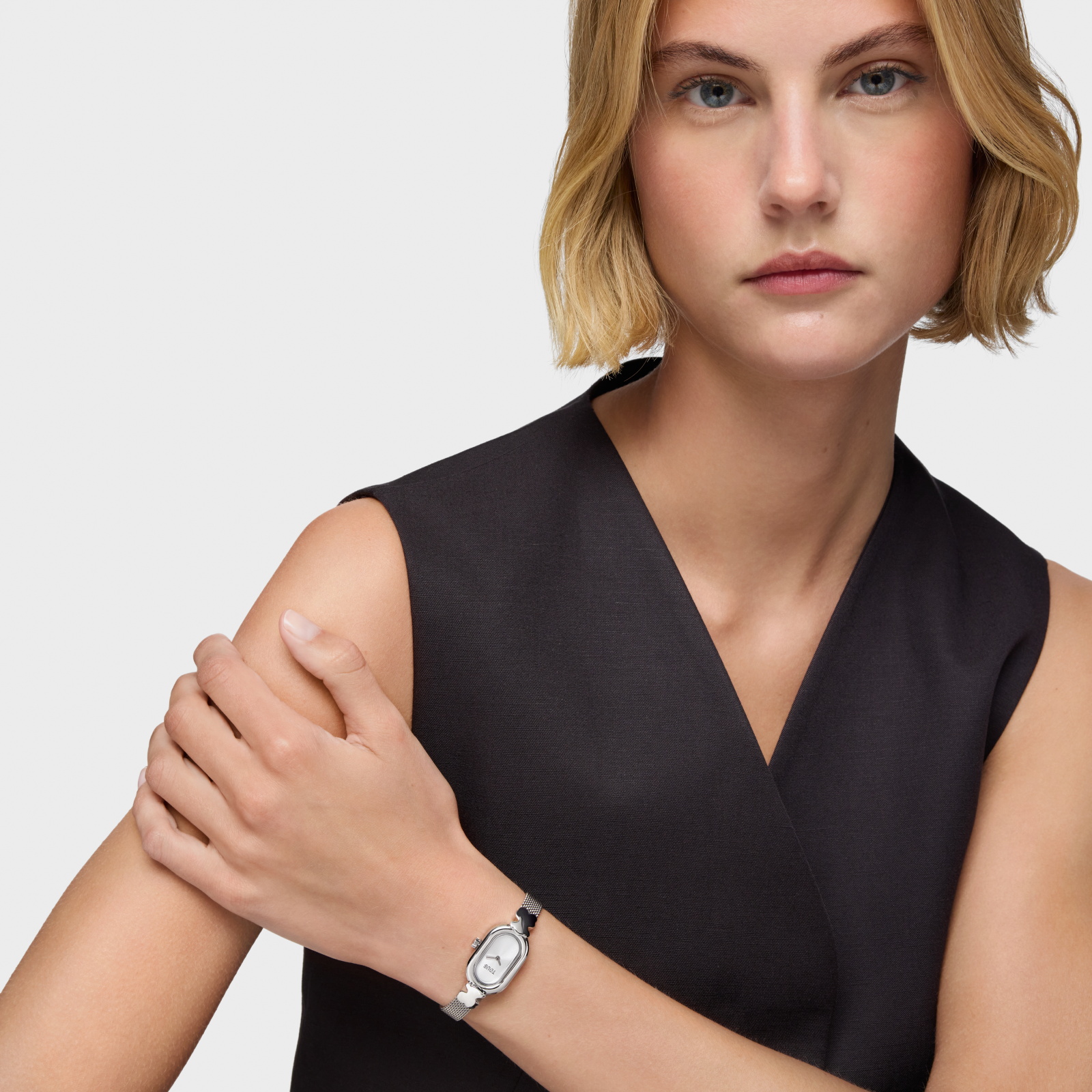 RELOJ ANALÓGICO DE ACERO OVAL ICON - 4