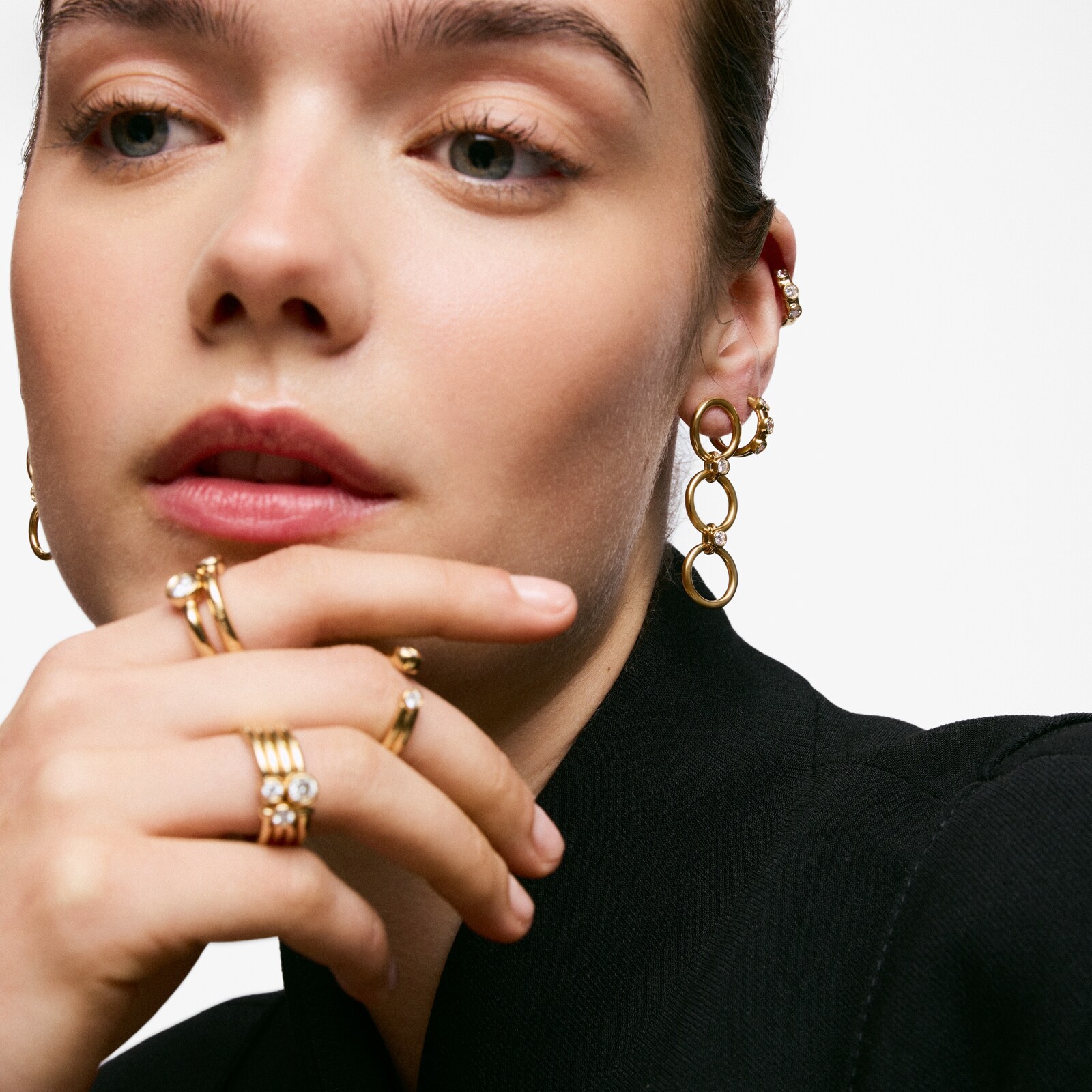 ARETES DE PLATA CORTOS CON ARO PÚA BASICS - 5
