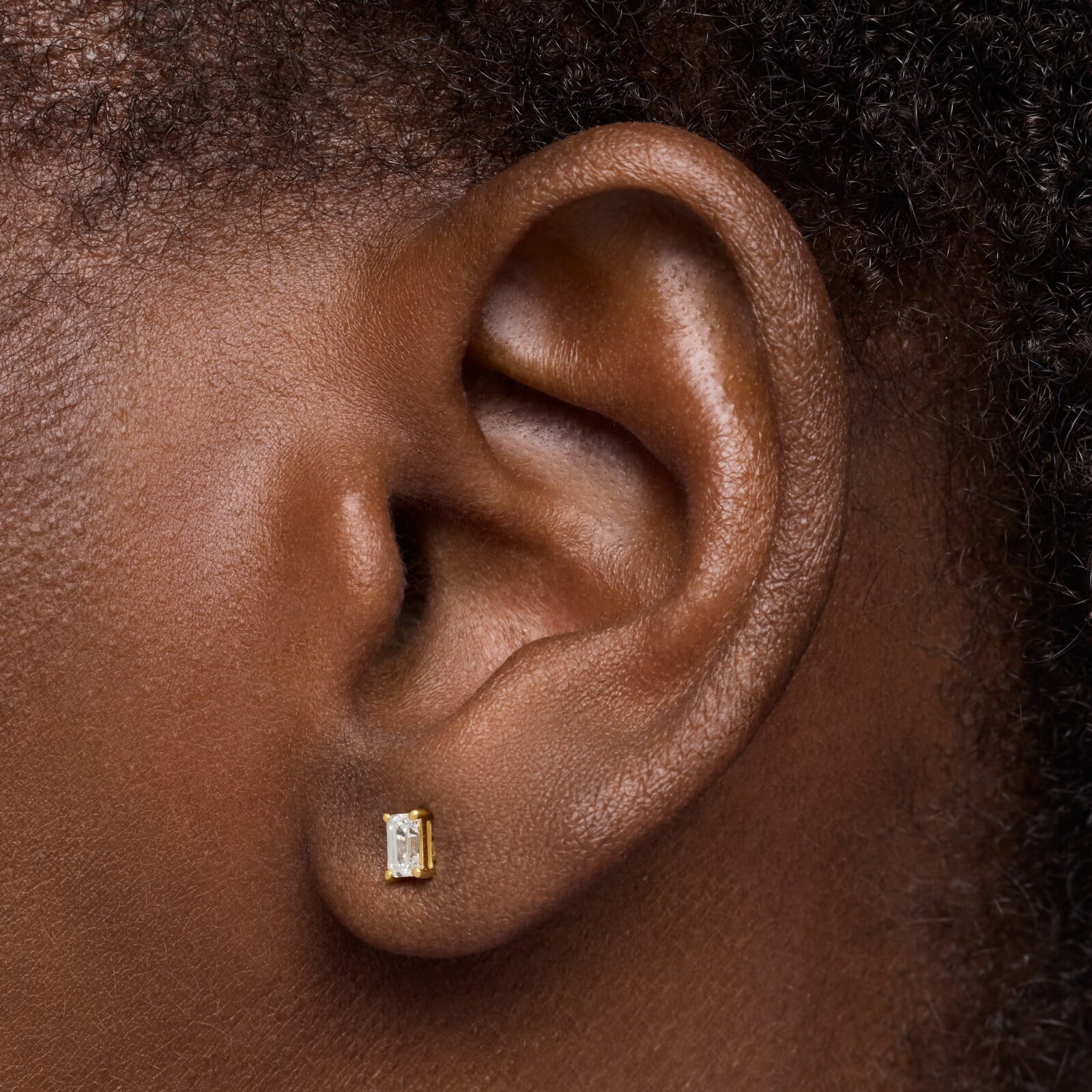 ARETE INDIVIDUAL DE ORO 14 KT Y DIAMANTE CREADO EN LABORATORIO 0,20 CT SHINE LGD - 4