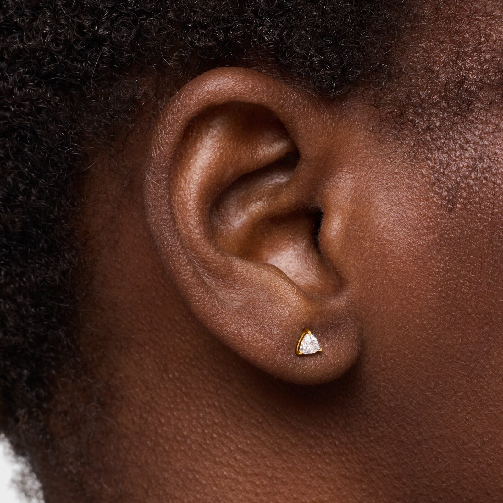 ARETE INDIVIDUAL DE ORO 14 KT Y DIAMANTE CREADO EN LABORATORIO 0,14 CT SHINE LGD - 4