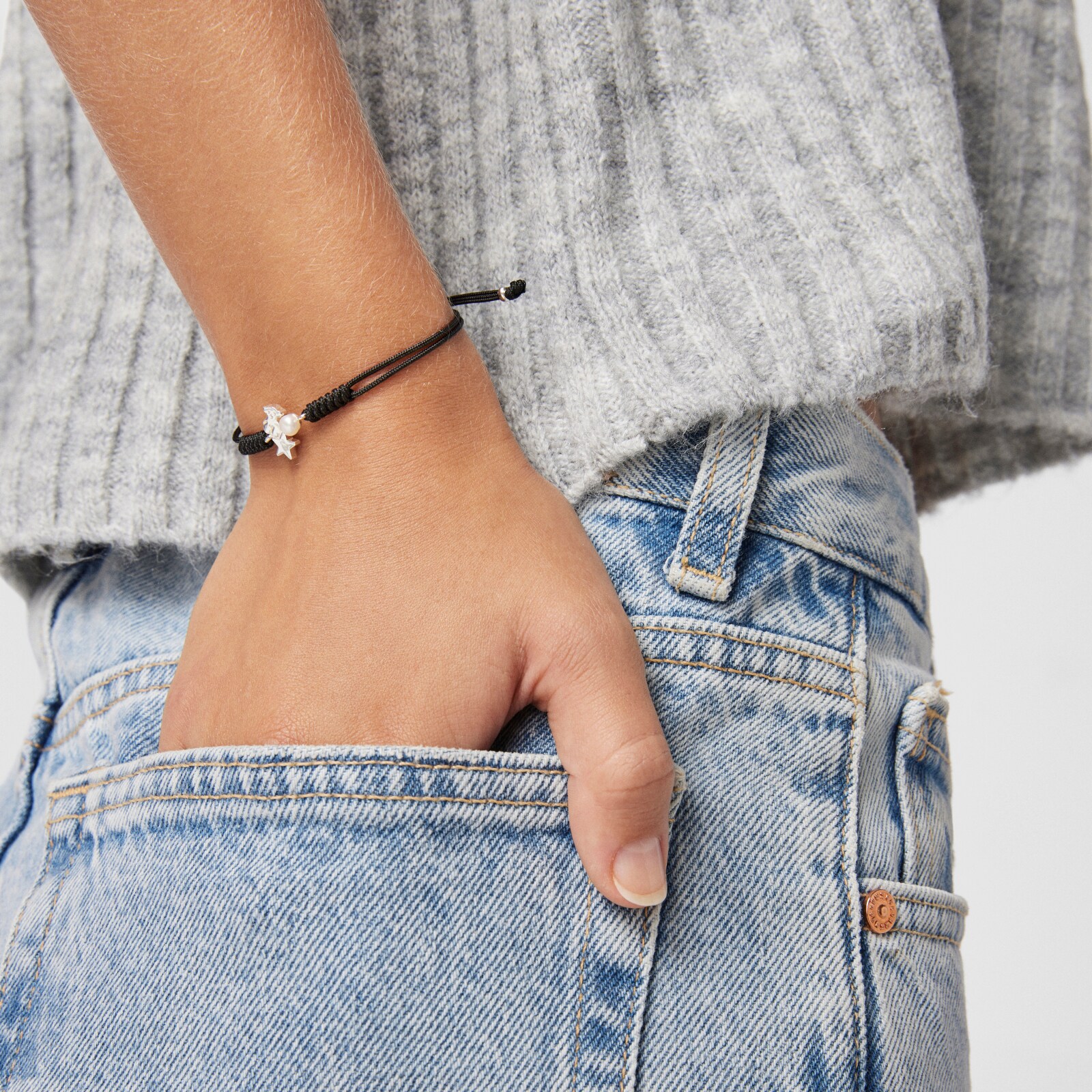 PULSERA NOCTURNE DE PLATA CON PERLA Y CORDÓN NEGRO - 5