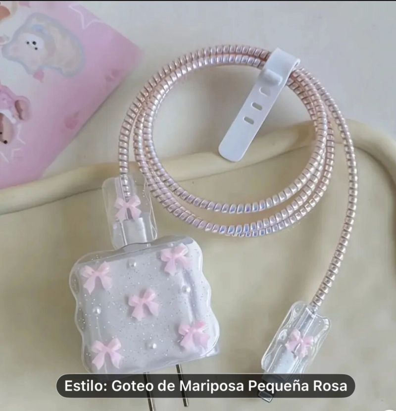 CASE PROTECTOR PARA CARGADOR DE IPHONE ESTILO , GOTEO DE MARIPOSA PEQUEÑA ROSA - 4