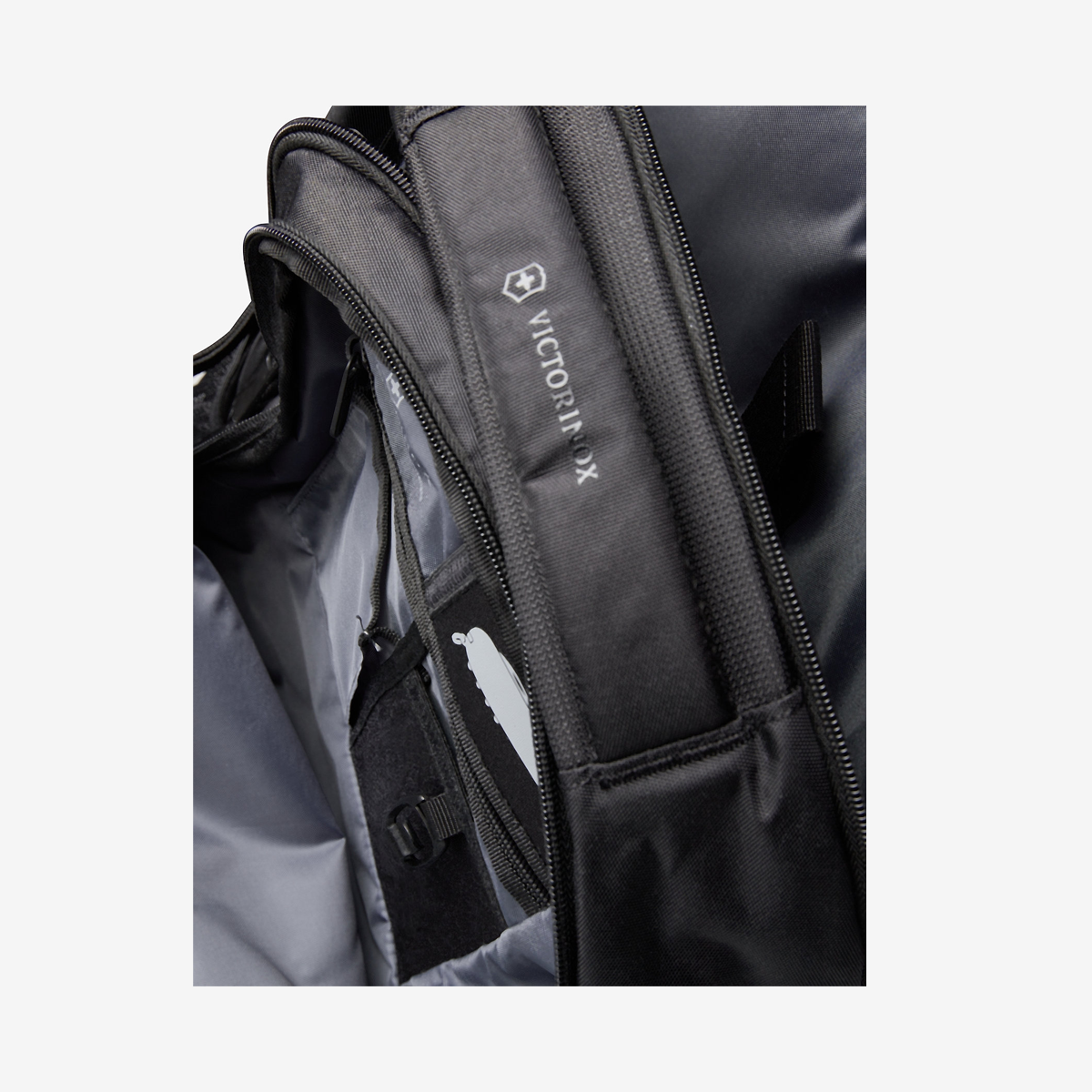 MOCHILA VICTORINOX VX SPORT EVO DAYPACK - 611413- NEGRO *Distribuidor Autorizado* - 4