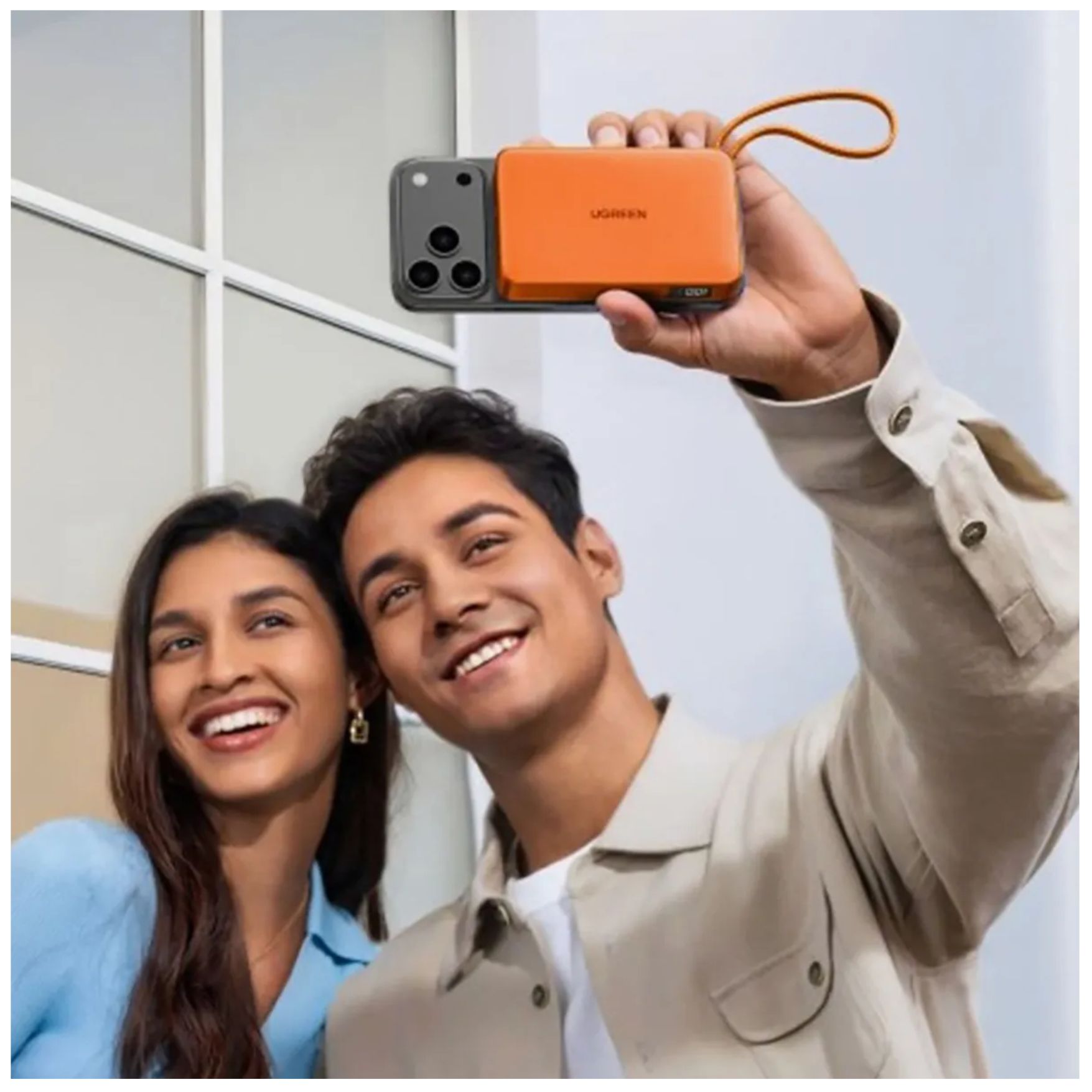 POWER BANK UGREEN 30W CARGADOR INALÁMBRICO QI2 MAGFLOW DE 25 W MAGSAFE 2 EN 1 - 7