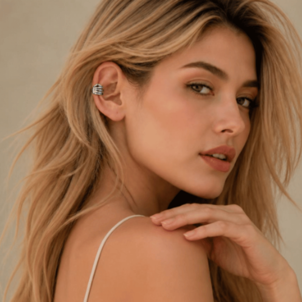 SET X 2 UND DE ARETES CLIC PARA CARTÍLAGO UNISEX MODELO MANITO CALAVERA - 7
