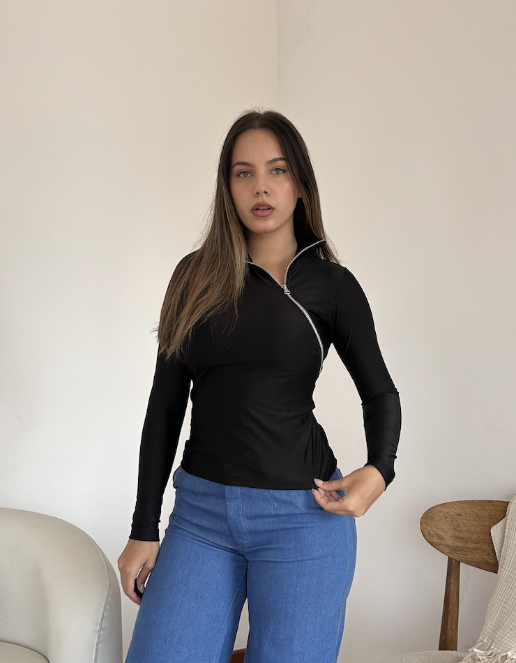 BLUSA CAFARENA CON CIERRE NEGRO - 3