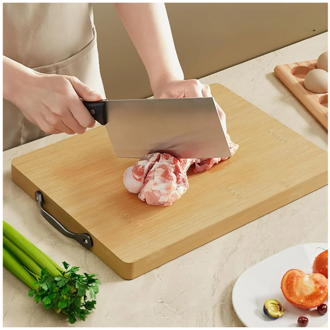 TABLA DE PICAR COCINA BAMBÚ CON ASA NEGRA 30 X 40 - 3