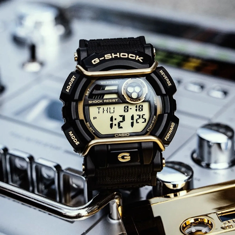RELOJ CASIO G-SHOCK GD-400GB-1B2 DIGITAL PARA HOMBRE LUZ LED RESINA NEGRO ACERO DORADO - 4