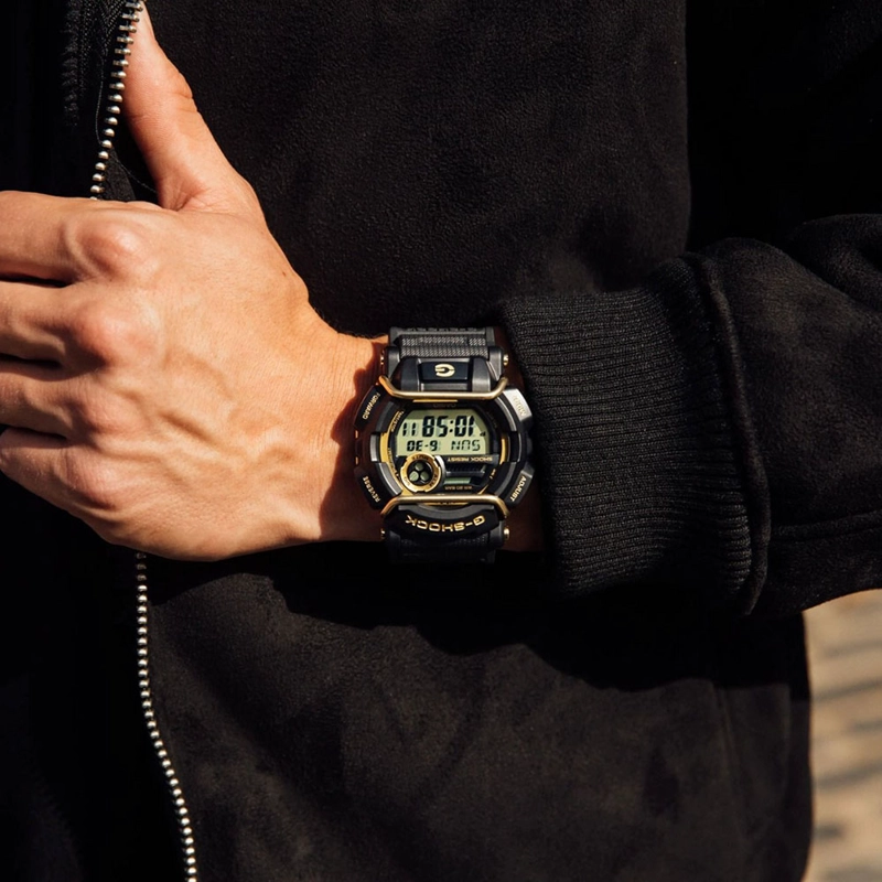 RELOJ CASIO G-SHOCK GD-400GB-1B2 DIGITAL PARA HOMBRE LUZ LED RESINA NEGRO ACERO DORADO - 5