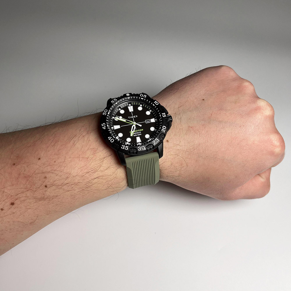 RELOJ TIMEX EXPEDITION GALLATIN TW4B25400 LUZ INDIGLO FECHA CORREA DE SILICONA VERDE - 3