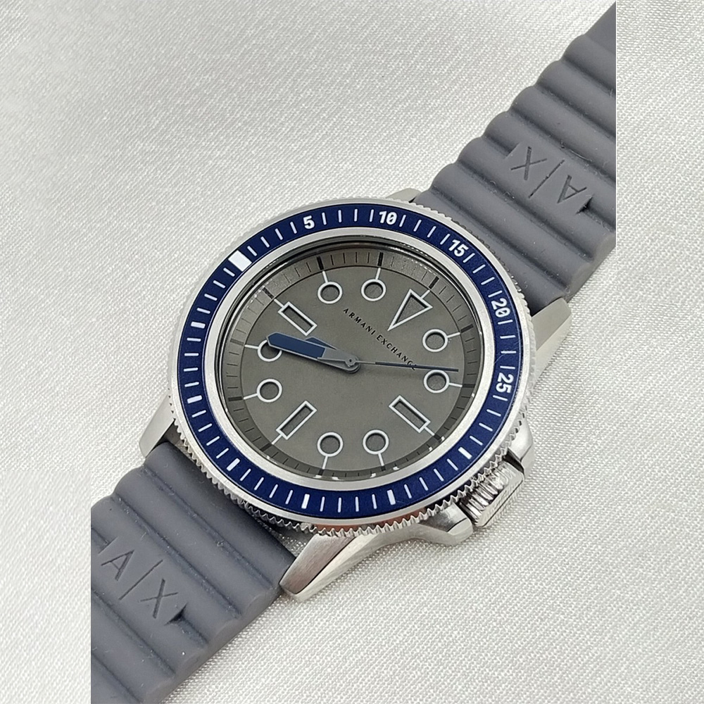 RELOJ ARMANI EXCHANGE LEONARDO AX1862 ACERO INOXIDABLE CORREA SILICONA Y DIAL GRIS - 4