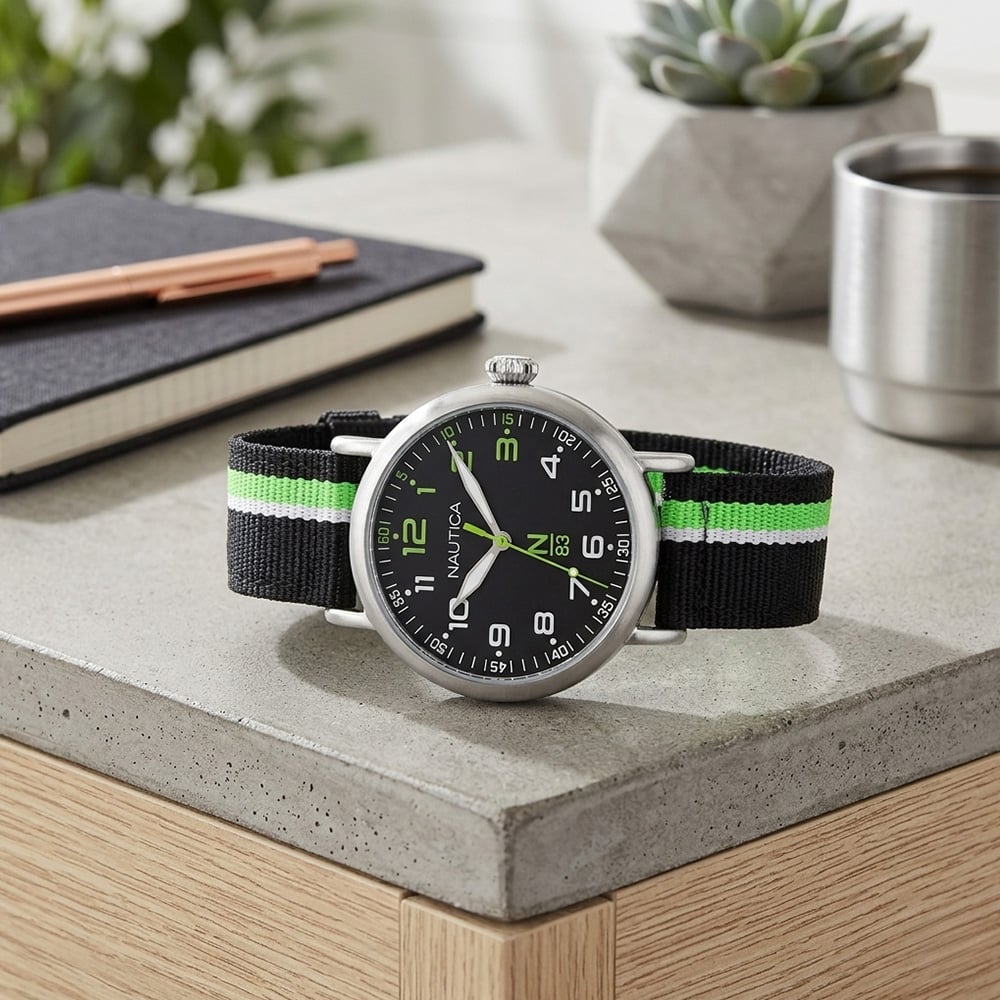 RELOJ NAUTICA WAKELAND NAPWLS913 CORREA DE NYLON Y DIAL NEGRO - 3