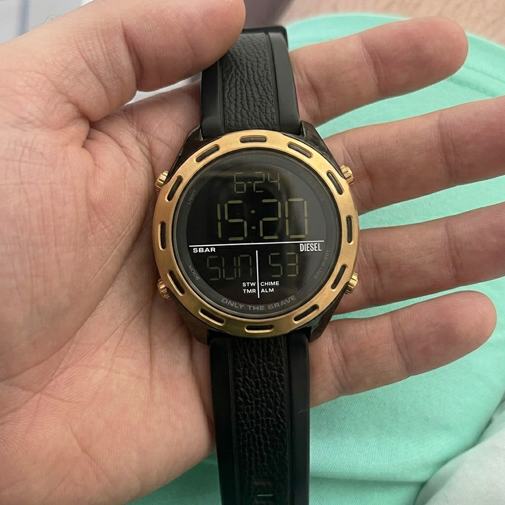 RELOJ DIESEL CRUSHER DZ1901 DIGITAL CORREA DE SILICONA NEGRO - 4