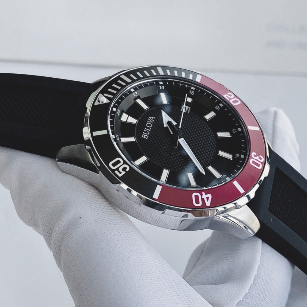 RELOJ BULOVA 98B348 FECHA ACERO INOXIDABLE CORREA DE SILICONA NEGRO - 4