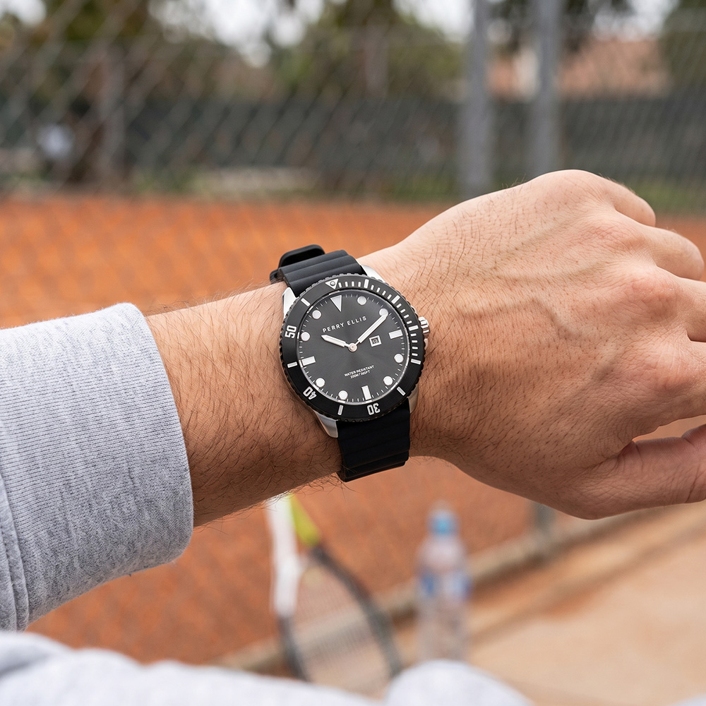 RELOJ PERRY ELLIS DEEP DIVER 42 06005-03 FECHA ACERO INOXIDABLE CORREA DE SILICONA NEGRO - 3