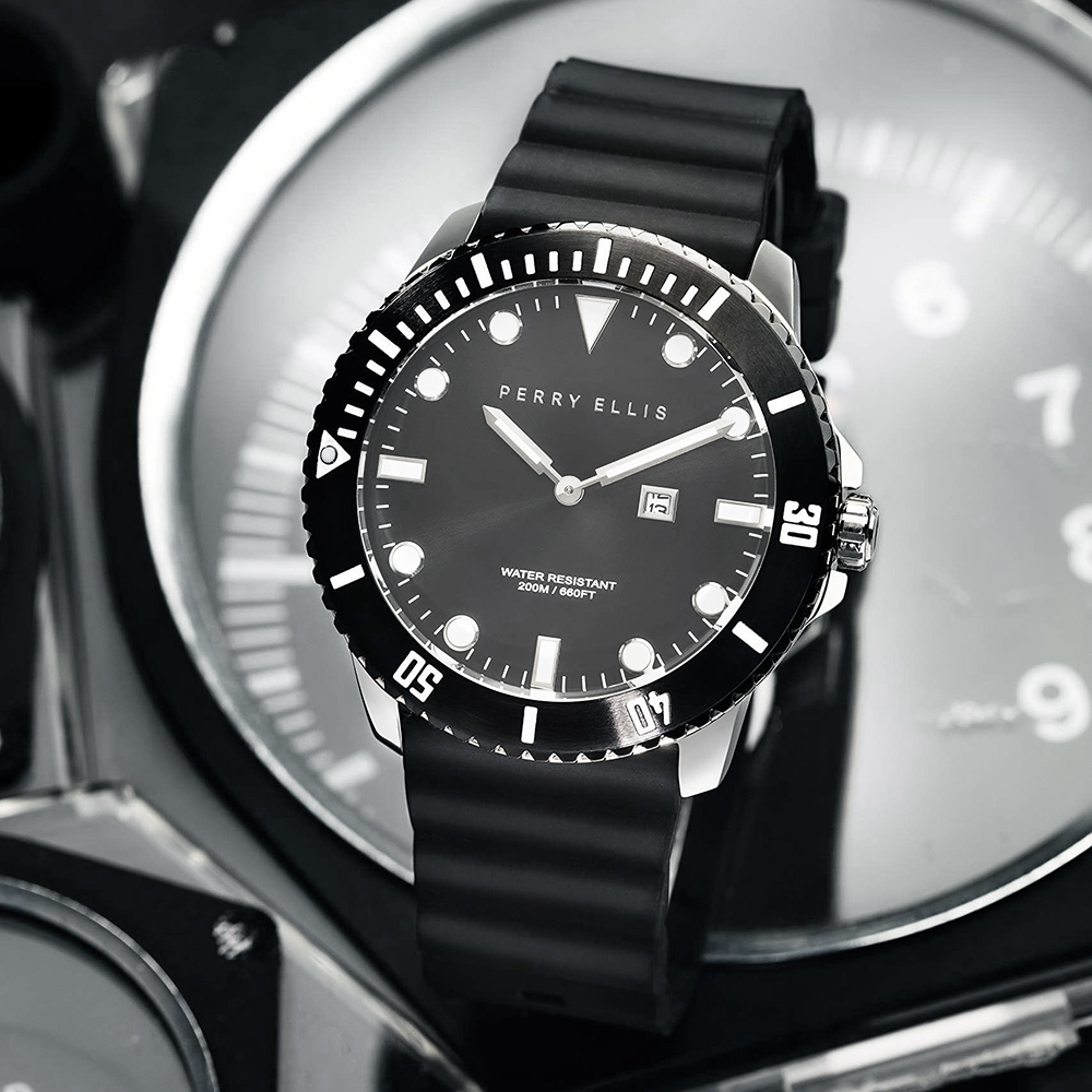 RELOJ PERRY ELLIS DEEP DIVER 42 06005-03 FECHA ACERO INOXIDABLE CORREA DE SILICONA NEGRO - 4