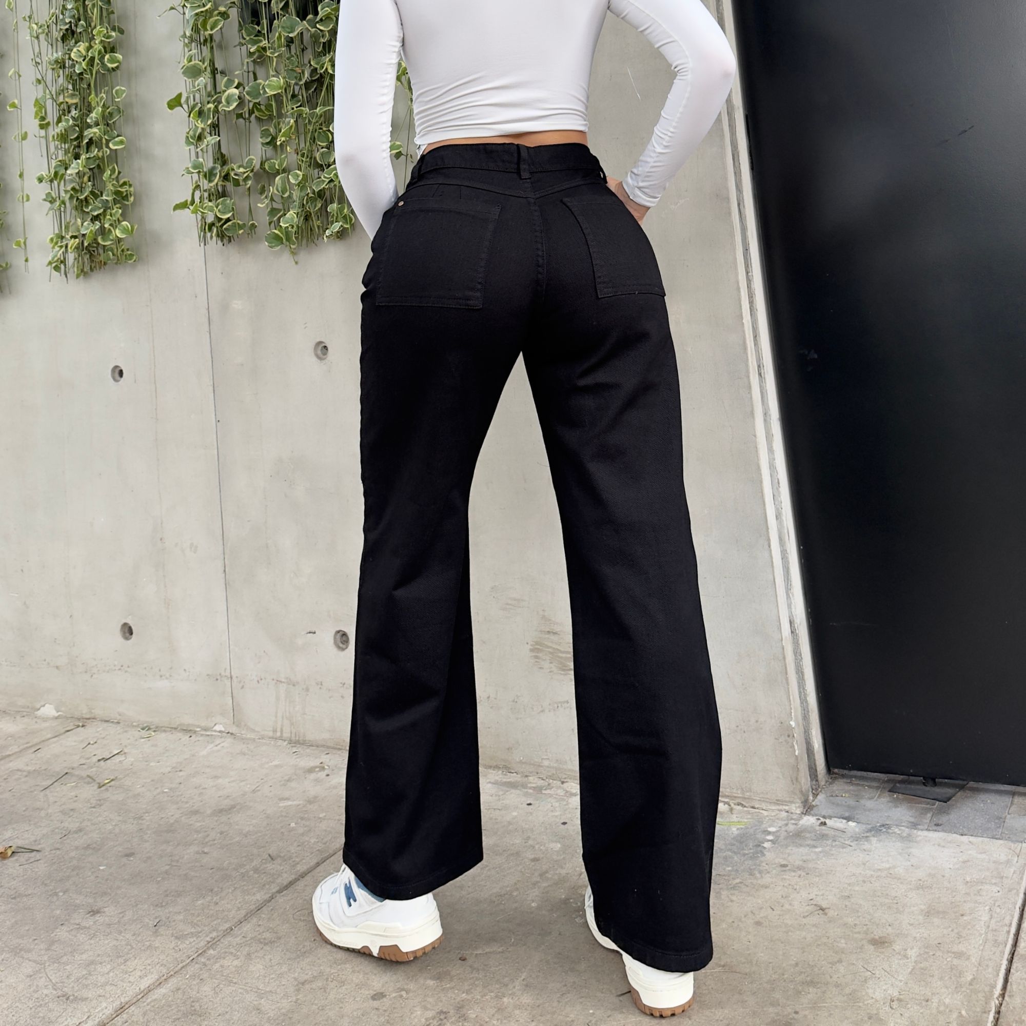 PANTALÓN BAGGY JEANS MUJER COLOR NEGRO DE RAYAS LATERALES - 5