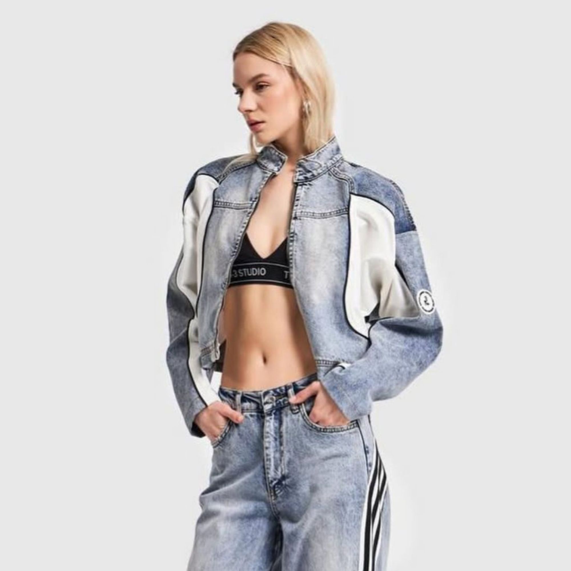 CASACA JEAN MUJER OVERSIZE CON RAYAS DEPORTIVAS - 2