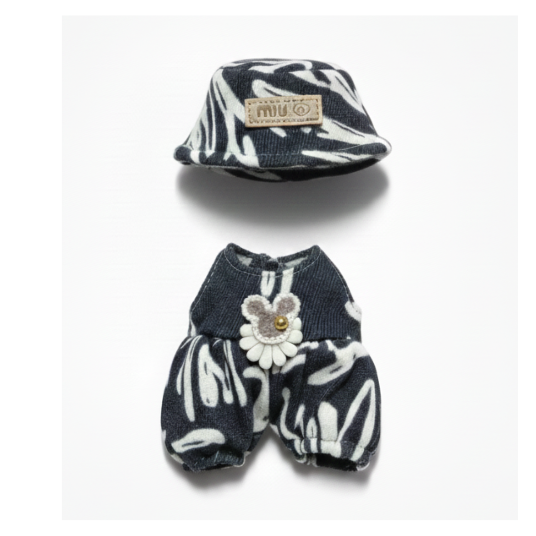 ROPA PARA LABUBU 2 PIEZAS CONJUNTO JUVENIL SUPER KAWAII / REMOVIBLE COLECCIONABLE THE MONSTER COLLECTION - 2