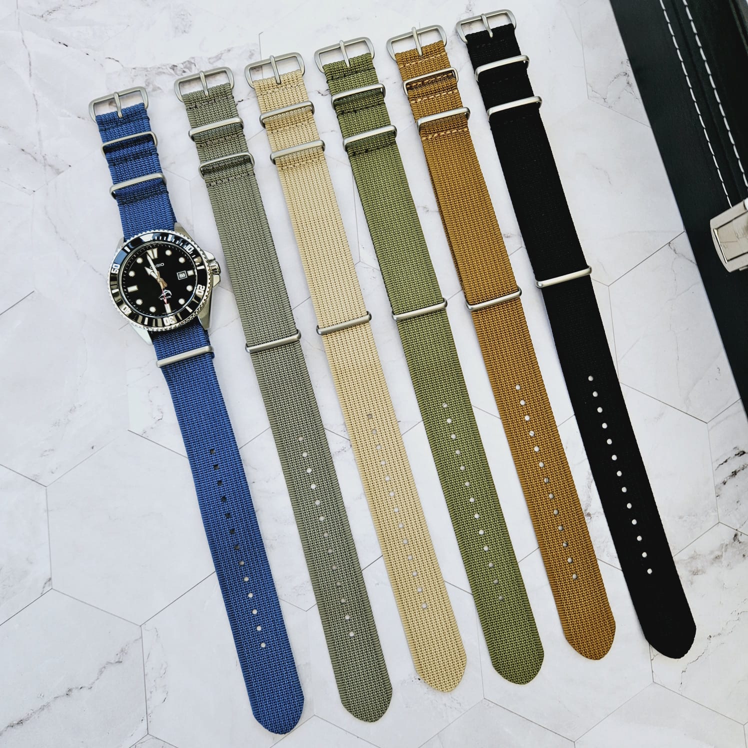 CORREA NYLON NATO - 18MM ANCHO - UNIVERSAL - GRIS - 4
