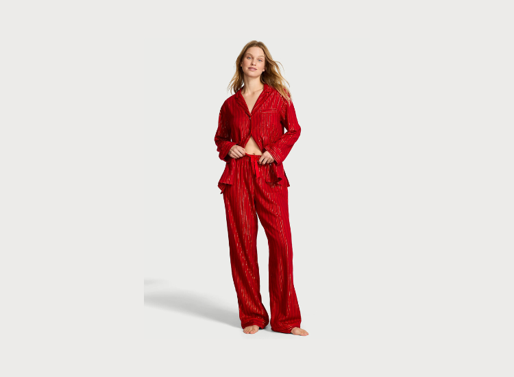 CONJUNTO DE PIJAMA LARGO DE FRANELA ROJO - 1