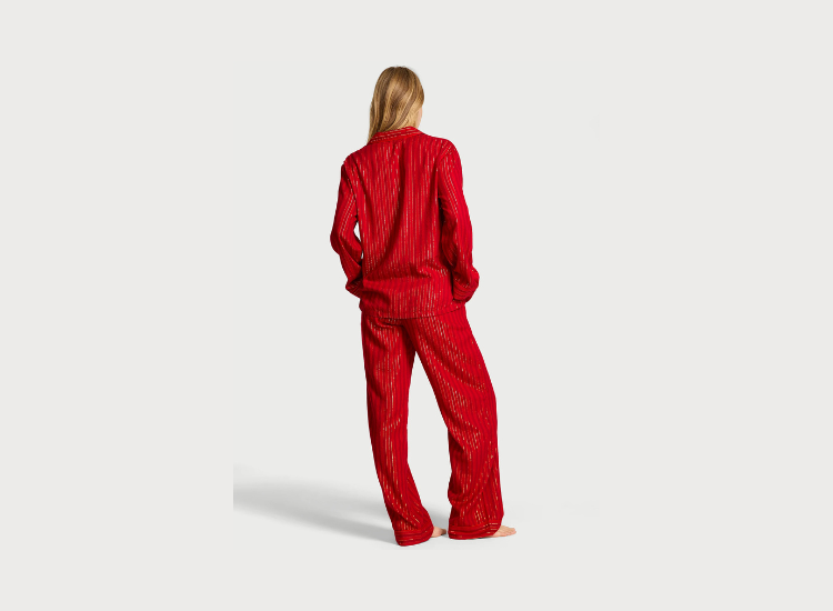 CONJUNTO DE PIJAMA LARGO DE FRANELA ROJO - 2