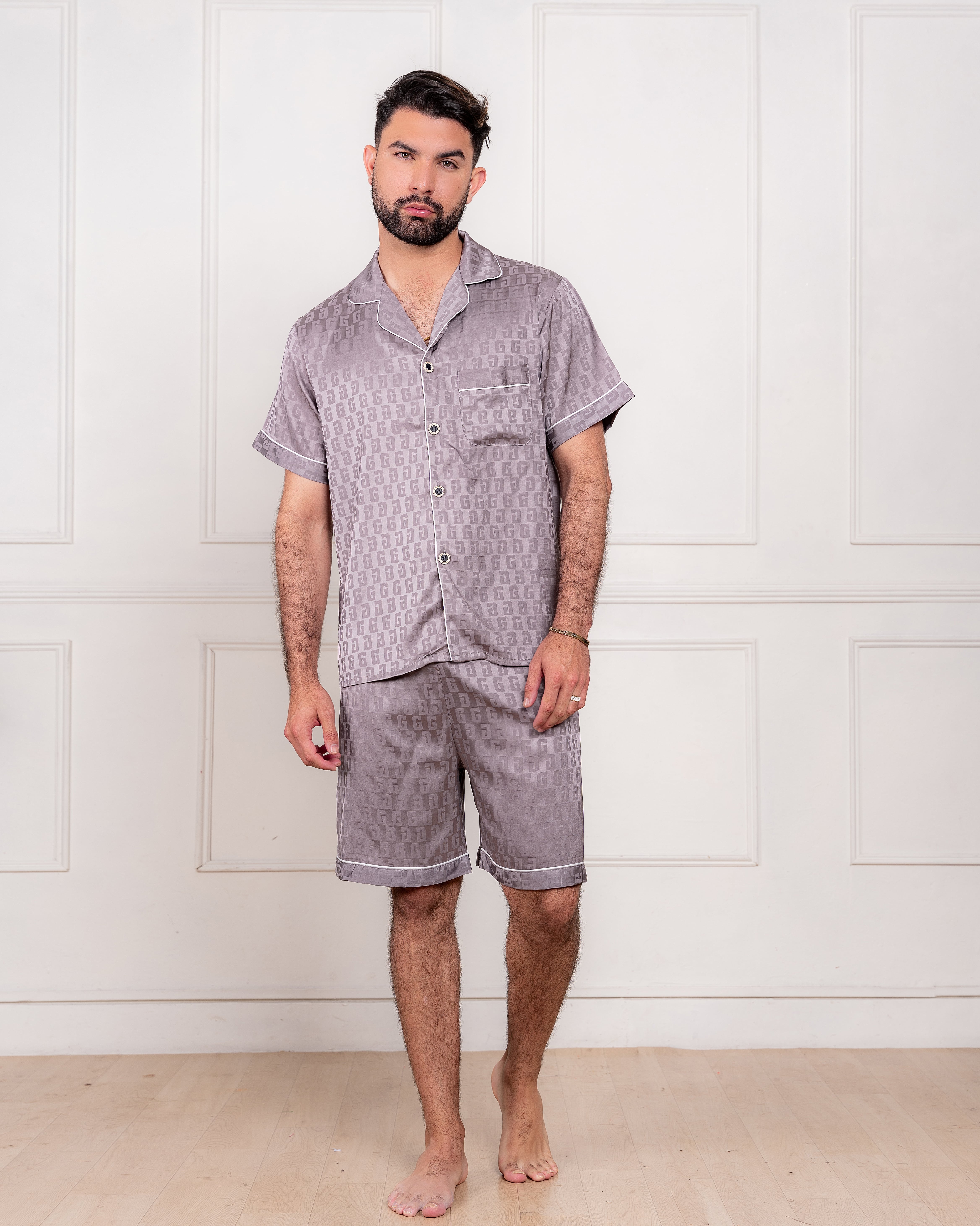 PIJAMA  SATIN HOMBRE EXCLUSIVO GRIS 3 PIEZAS - 1