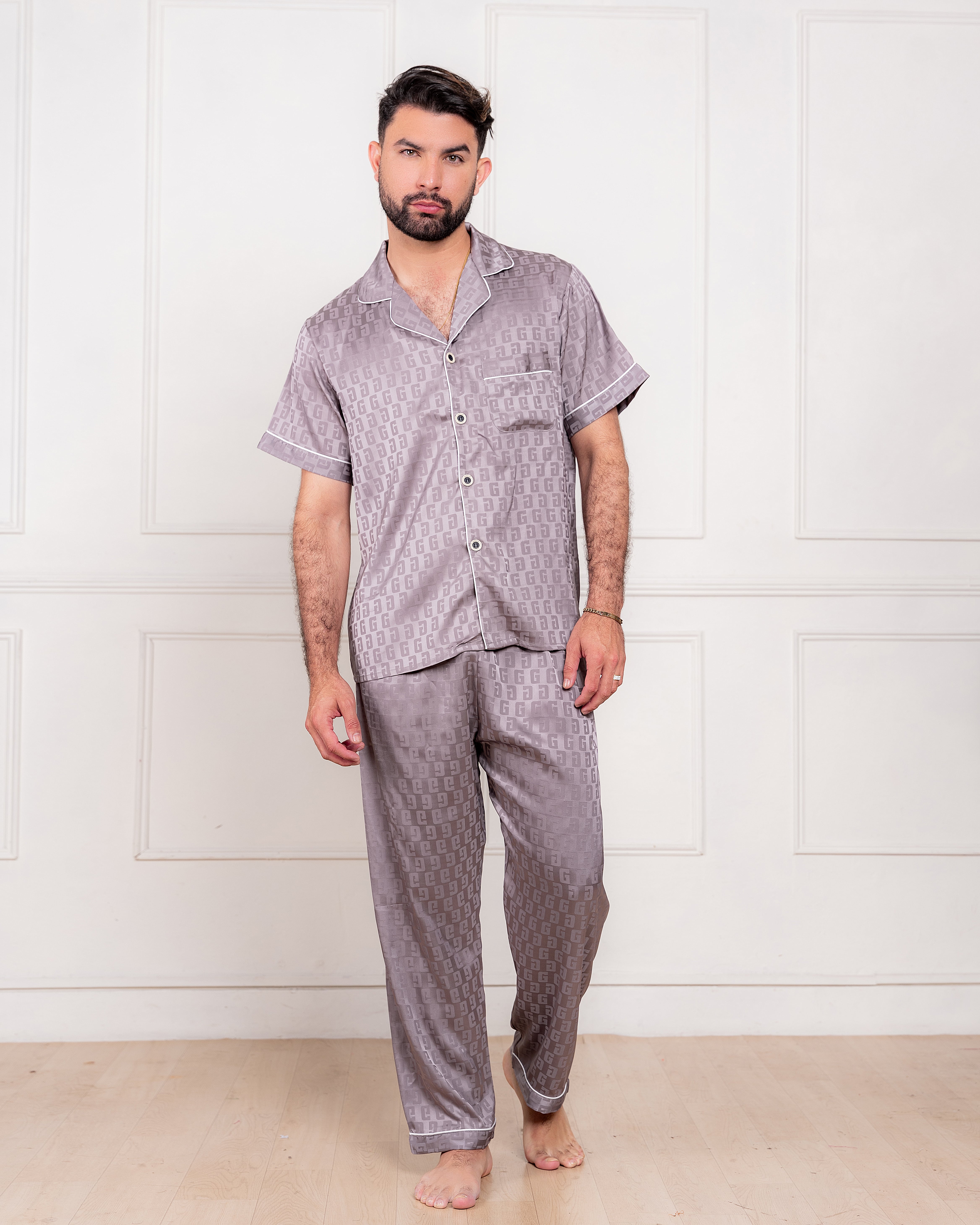 PIJAMA  SATIN HOMBRE EXCLUSIVO GRIS 3 PIEZAS - 2
