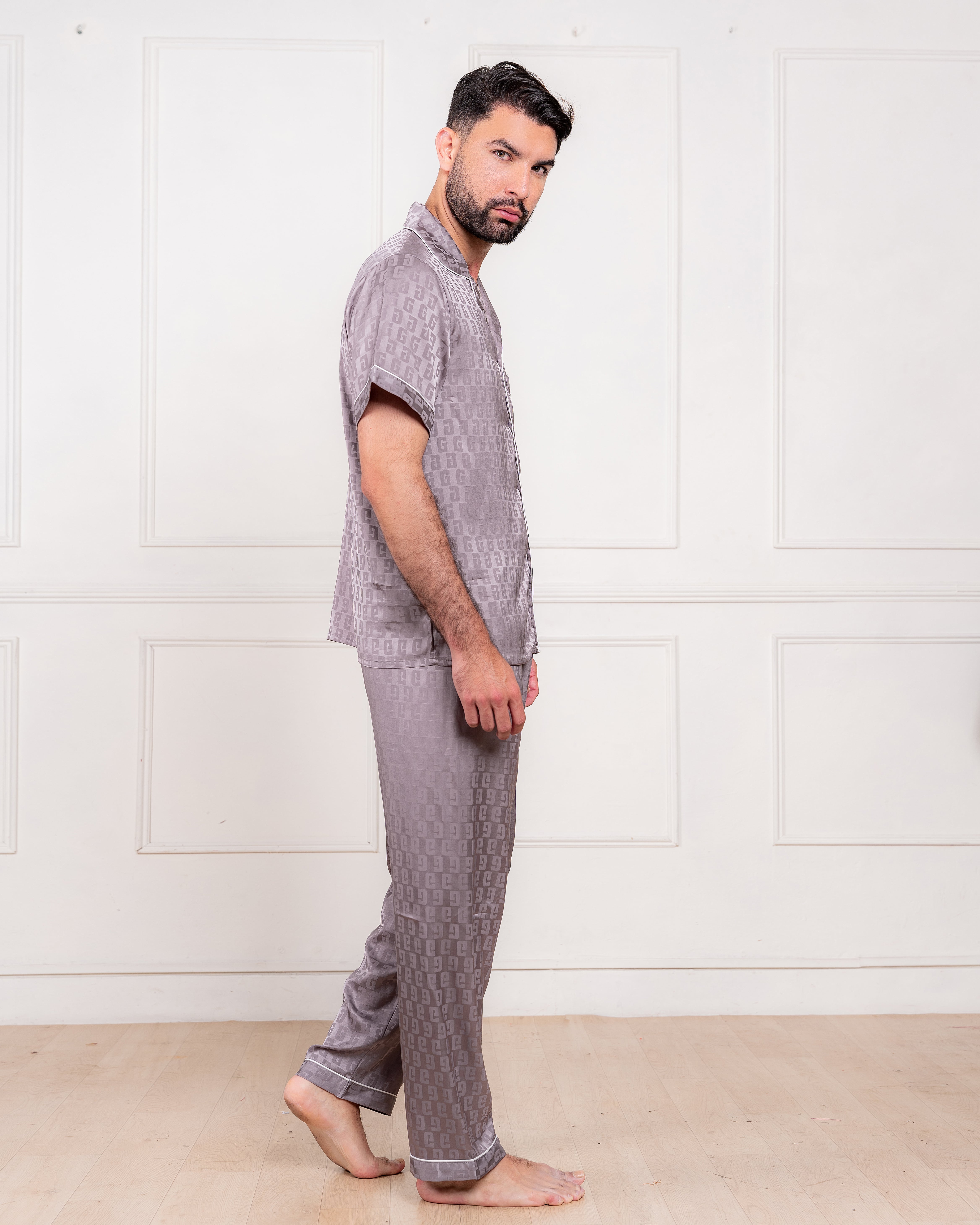 PIJAMA  SATIN HOMBRE EXCLUSIVO GRIS 3 PIEZAS - 3
