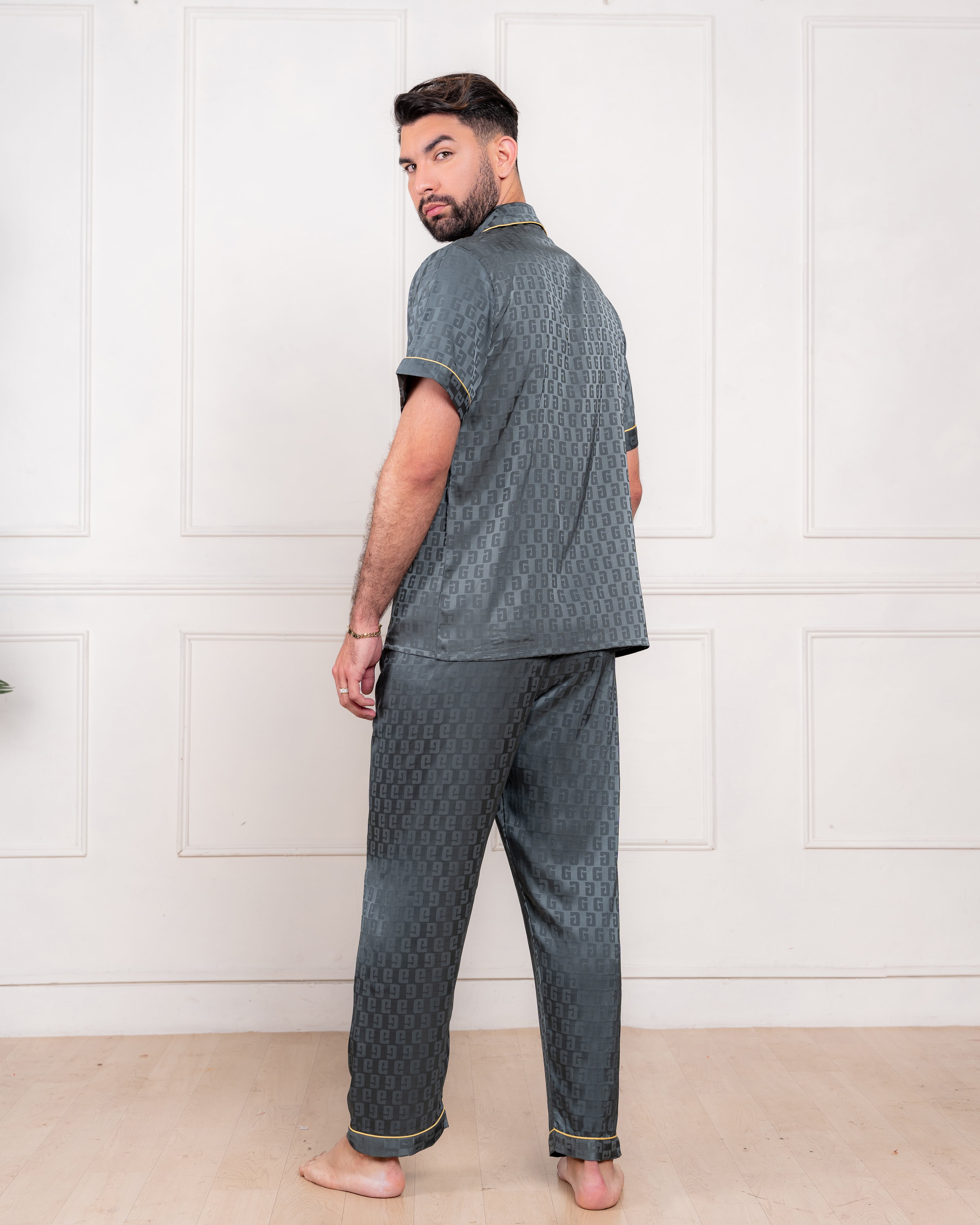 PIJAMA SATIN HOMBRE EXCLUSIVO OLIVO 3 PIEZAS - 4