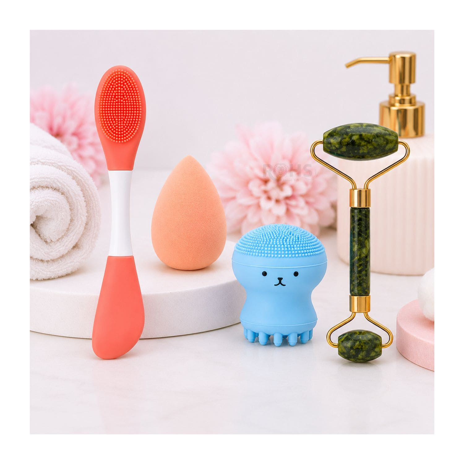 SET DE SKINCARE Y MAQUILLAJE MULTICOLOR CON RODILLO FACIAL ESPONJA Y CEPILLO DE SILICONA - 6