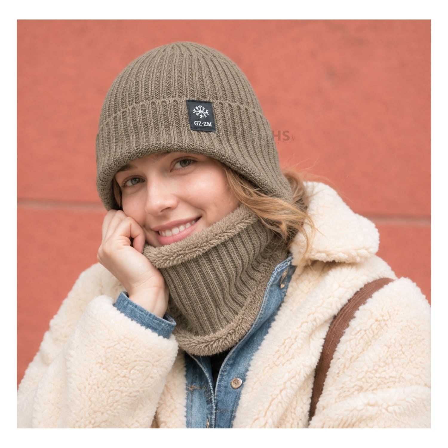 GORRO + CUELLERA POLIÉSTER AFELPADA PARA INVIERNO COLOR CAFÉ - 6