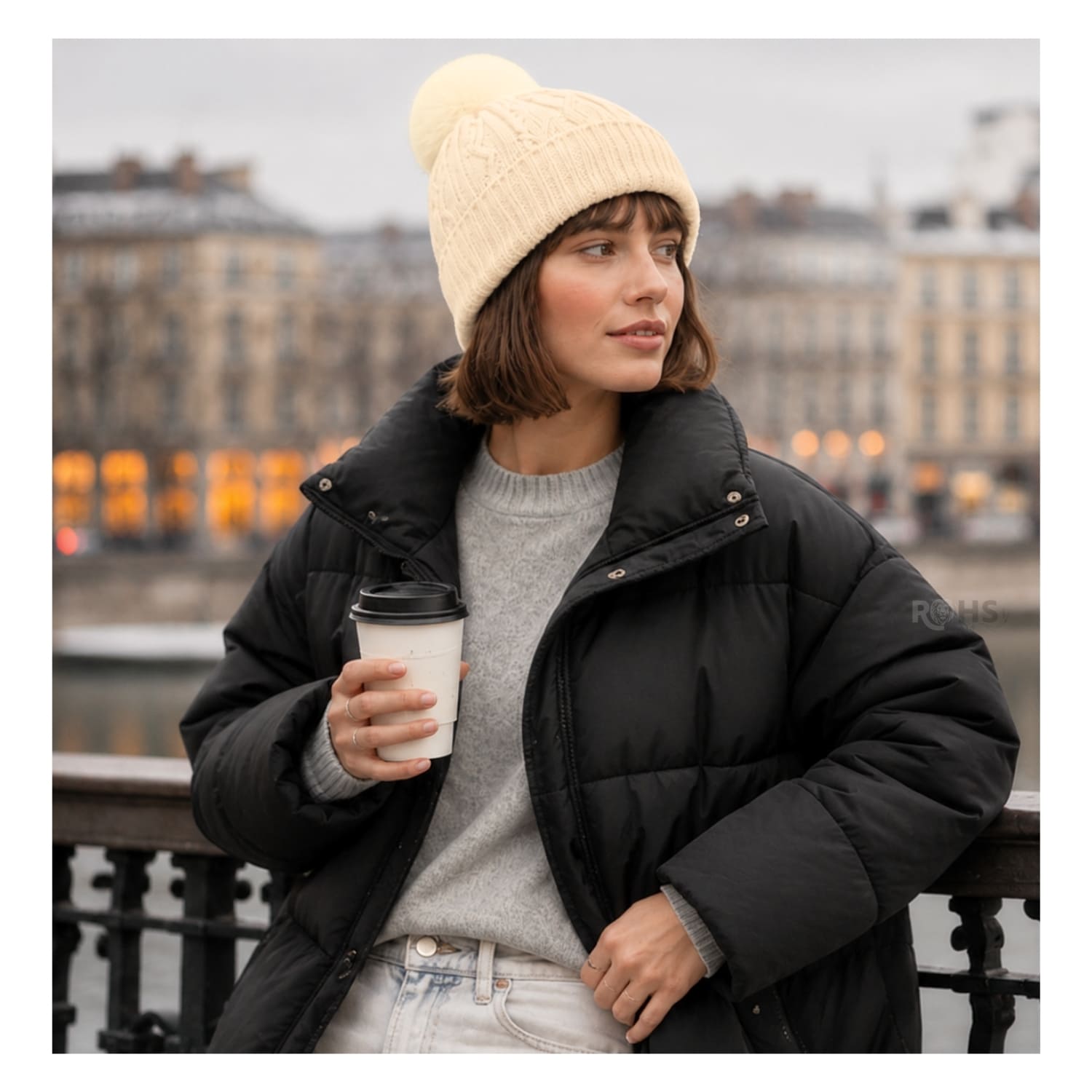 GORRO TEJIDO CON POMPÓN DISEÑO TEXTURIZADO PARA INVIERNO COLOR BEIGE - 6