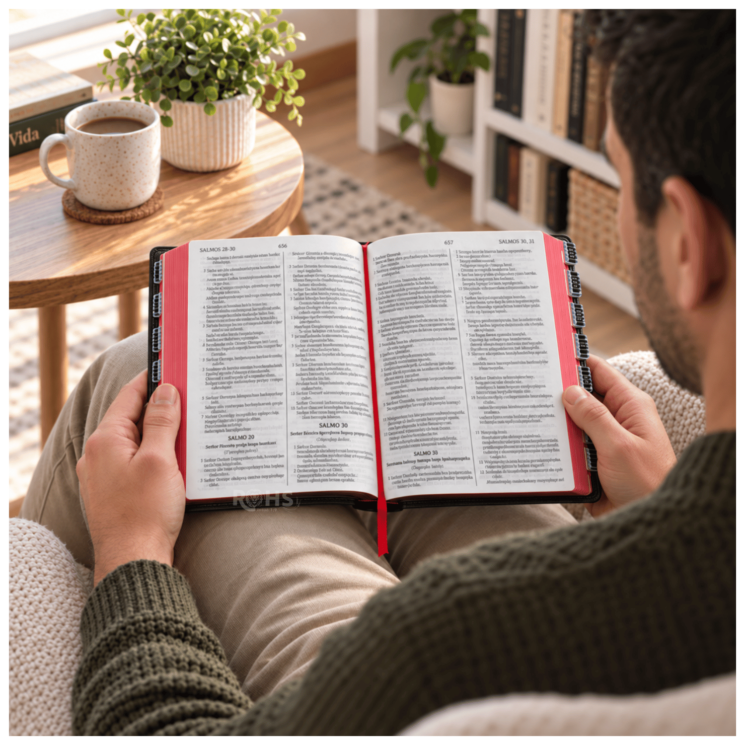 BIBLIA “CHUYA QELLQA” EN QUECHUA AYACUCHANO - TAPA NEGRA + PESTAÑAS E ÍNDICES - 2
