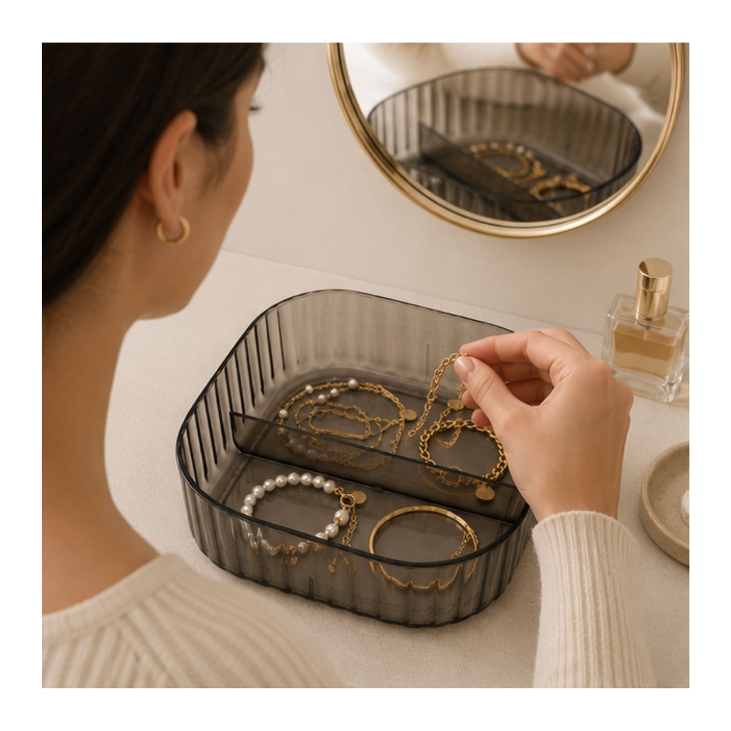 KIT ORGANIZADOR 3 PIEZAS BEIGE TRANSPARENTE Y JOYERO GRANDE NEGRO - 7
