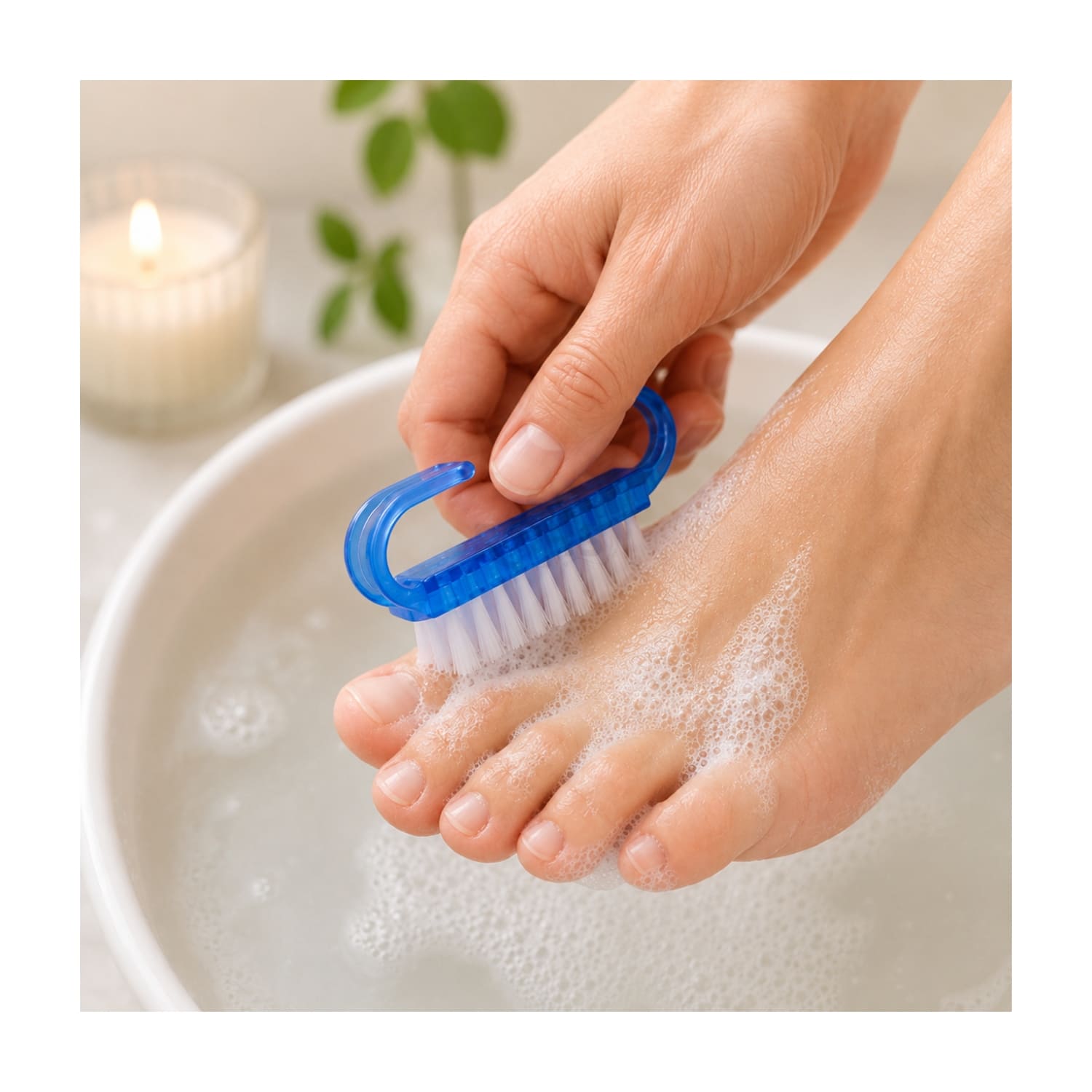 KIT PEDICURA AZUL CON SEPARADOR DE DEDOS LIMA CORTAUÑAS Y CEPILLO DE LIMPIEZA - 6