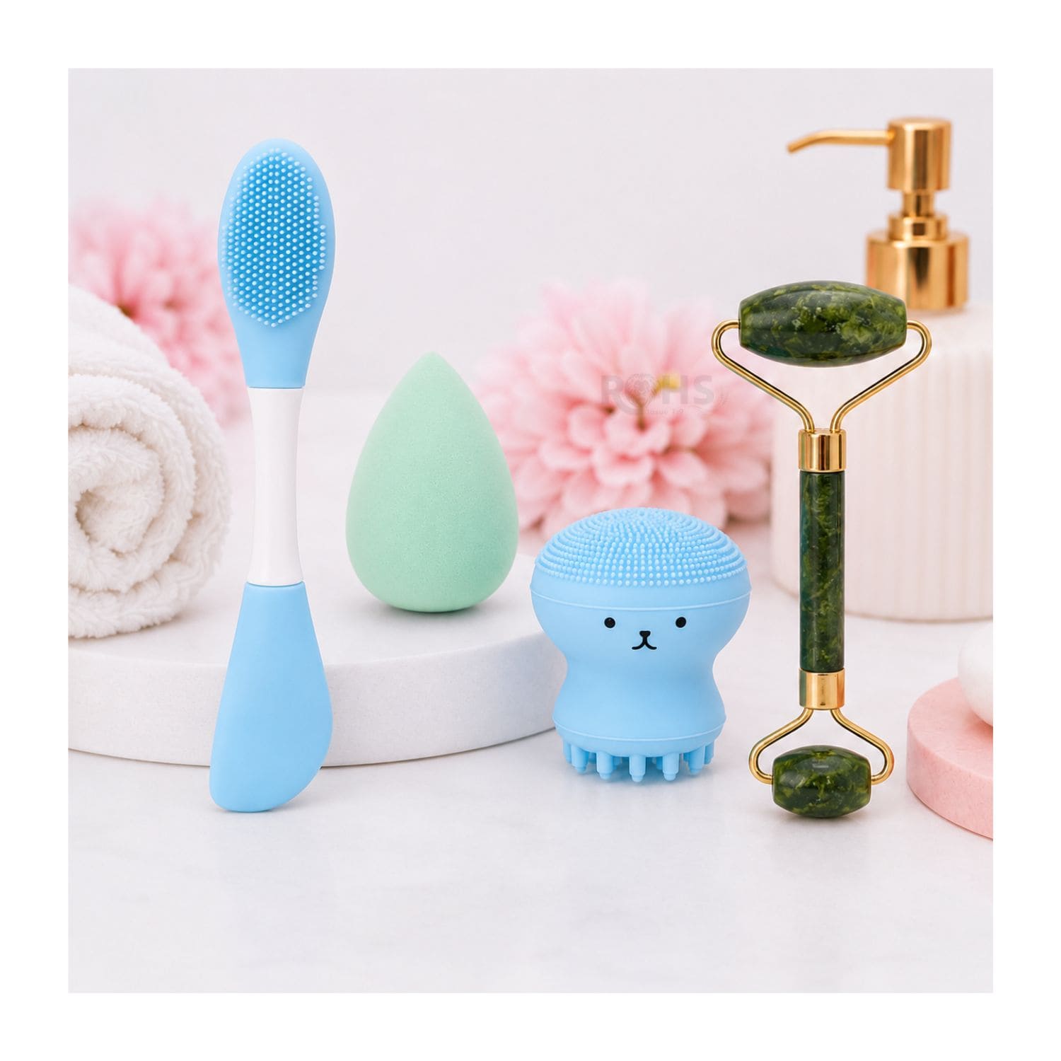 SET DE SKINCARE Y MAQUILLAJE CELESTE CON RODILLO FACIAL ESPONJA Y CEPILLO DE SILICONA - 6