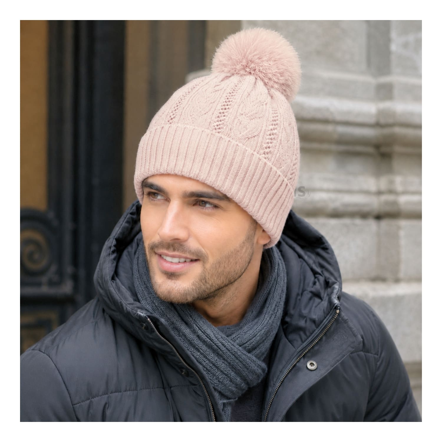 GORRO DE INVIERNO POLIÉSTER CON POMPÓN TEXTURIZADO COLOR ROSADO BEBÉ - 2