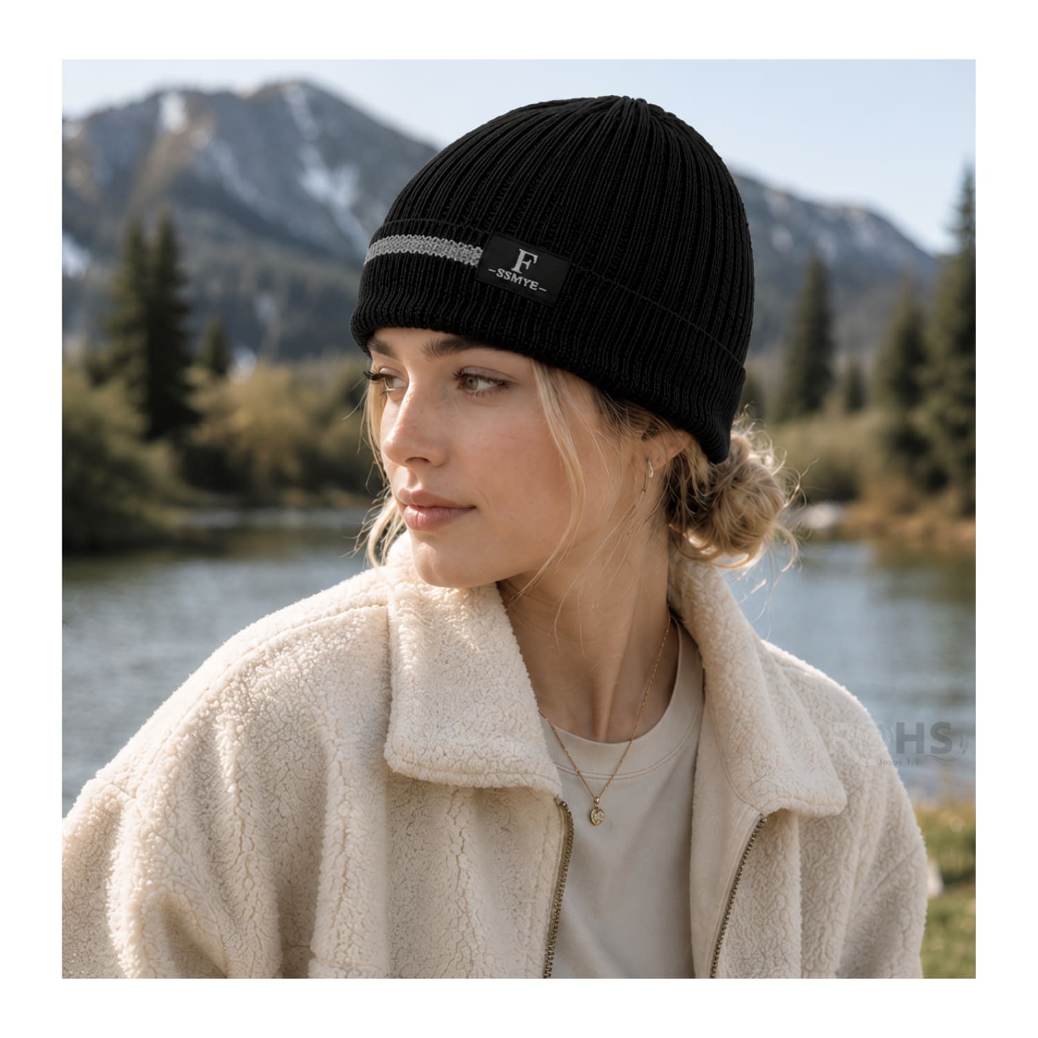GORRO TEJIDO POLIÉSTER CON RAYA DECORATIVA PARA INVIERNO COLOR NEGRO - 2