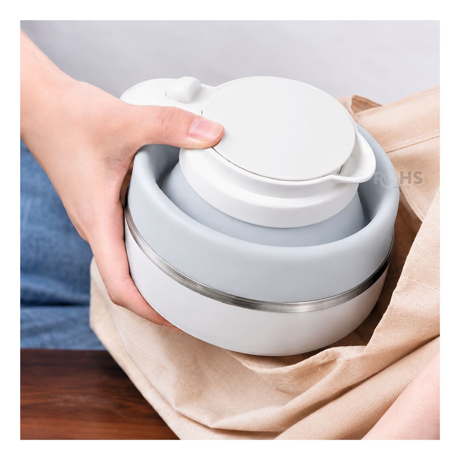 HERVIDOR ELÉCTRICO PLEGABLE DE SILICONA CON DISEÑO PORTÁTIL - 6
