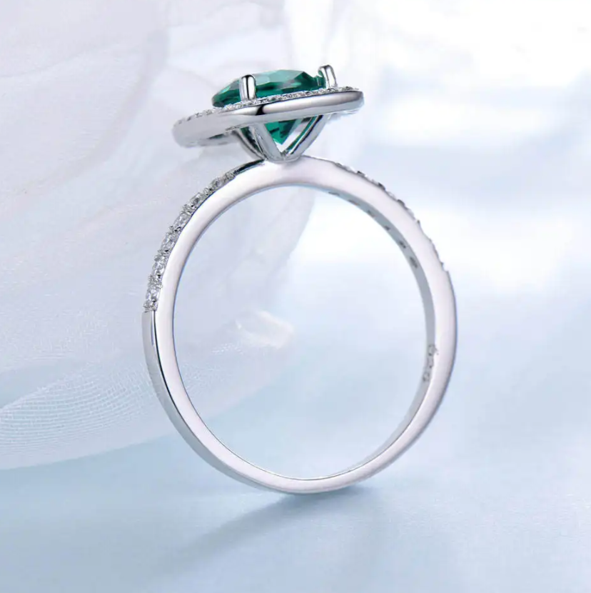 ANILLO ESMERALDA ENCANTADORA EN PLATA 925 - 4