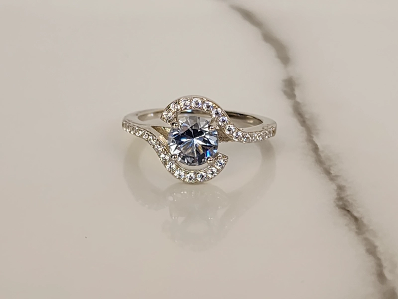 ANILLO ELEGANTE DIAMANTE CELESTIAL EN PLATA 925 - 4