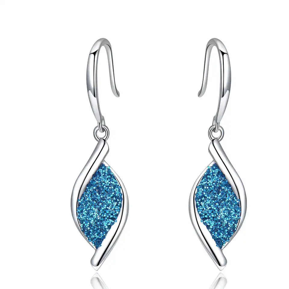 ARETES ELEGANTE CON CURVA LUMINOSA CELESTIAL - PLATA 925 - 5