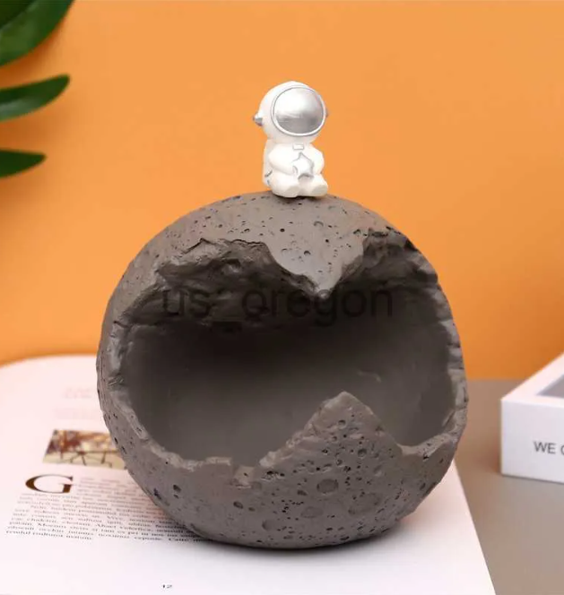 ADORNO DE ASTRONAUTA LUNAR - 1